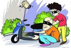 龙南学生爆料盗窃视频最新,校园盗窃视频曝光，警方介入调查！